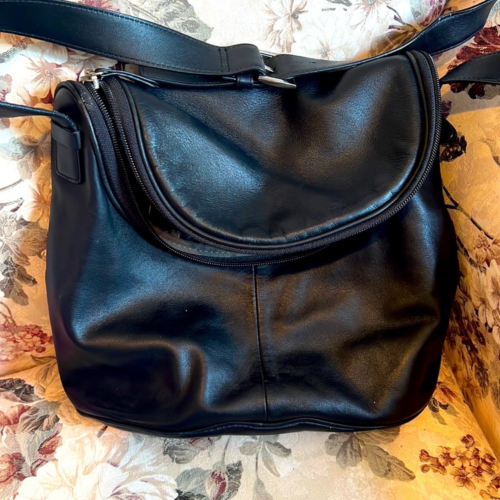 Max black medium shoulder bag *90’s